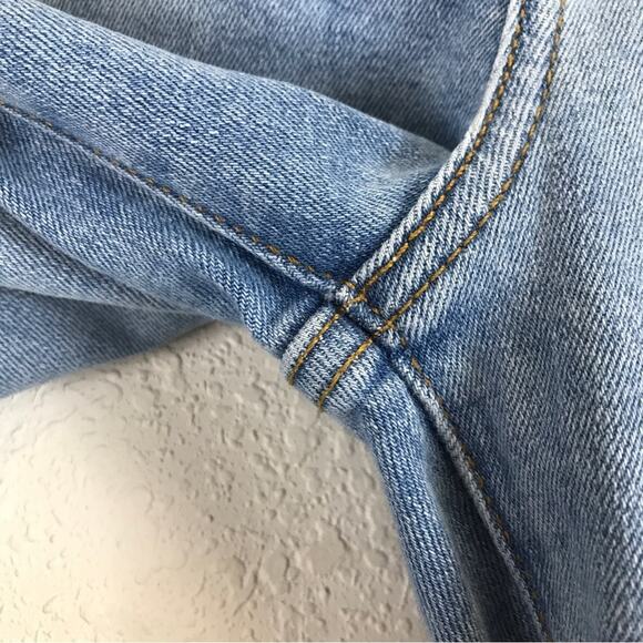 Lovers and Friends Mason High Rise Skinny Jeans in Carmelita Cropped Light Wash - Picture 6 of 14